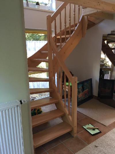 Holztreppen Eiche Buche Kirsche Treppen Tischlerei Miebach Engelskirchen | Zum Vergrößern anklicken