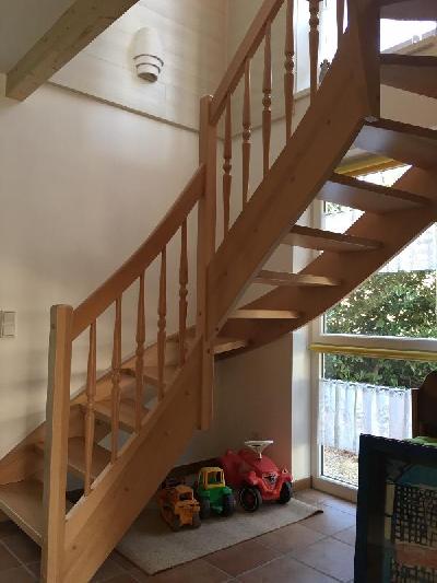 Holztreppen Treppen Tischlerei Miebach Engelskirchen | Zum Vergrößern anklicken